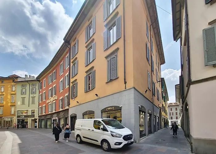 Oasi In Centro - Terrazza Privata * 贝尔加莫